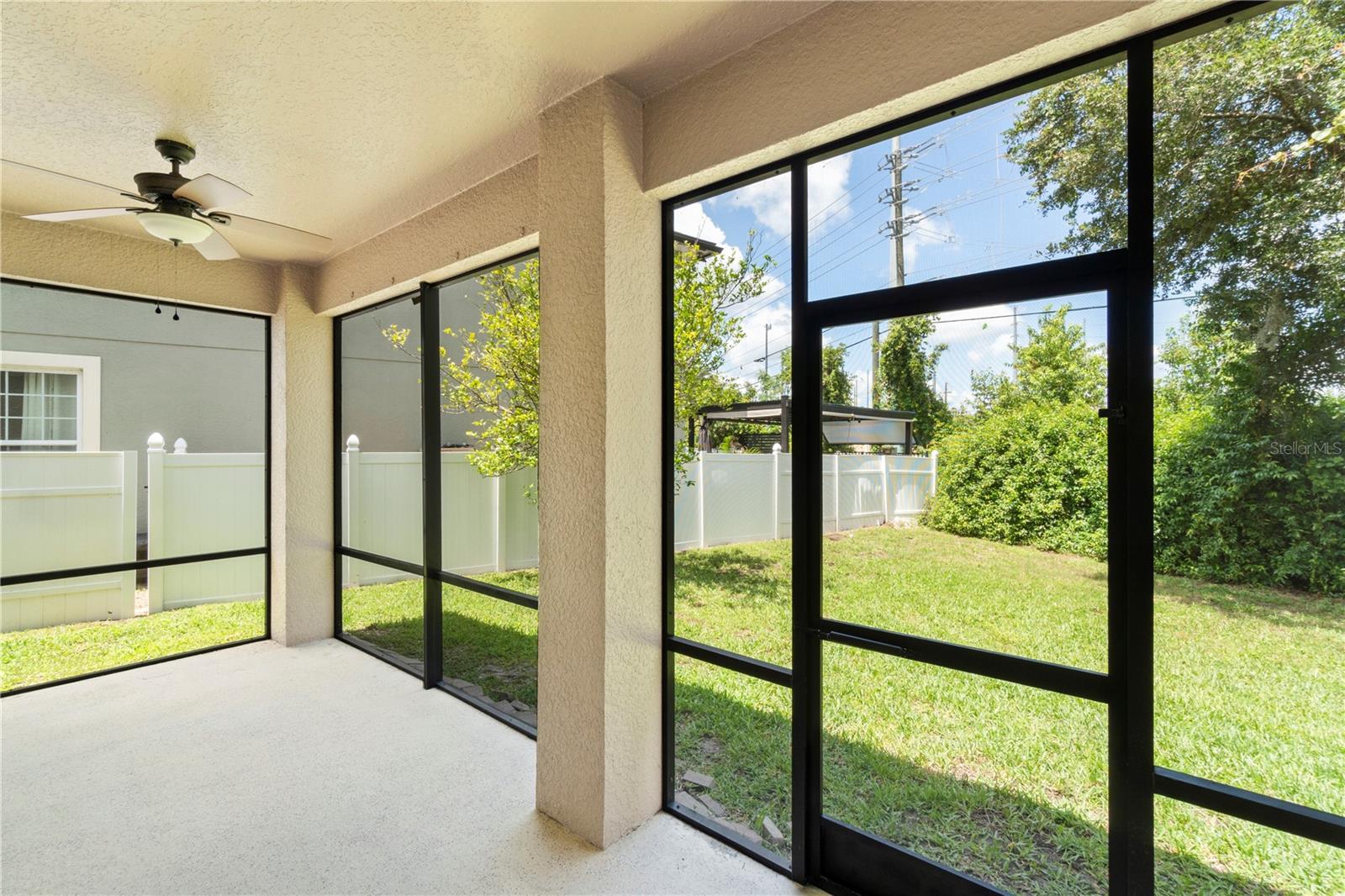 MOSS PARK LNDGS A C E F G H I & - Residential Lease