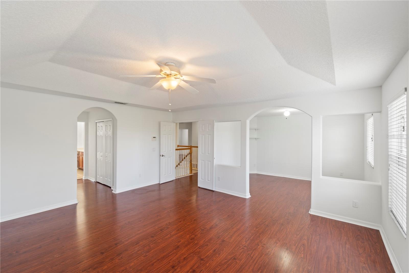 MOSS PARK LNDGS A C E F G H I & - Residential Lease