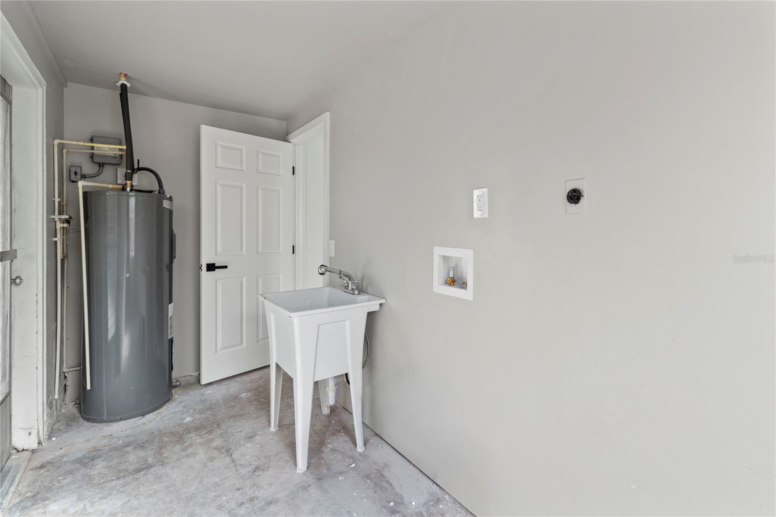 BAY PALMS ADD - Residential