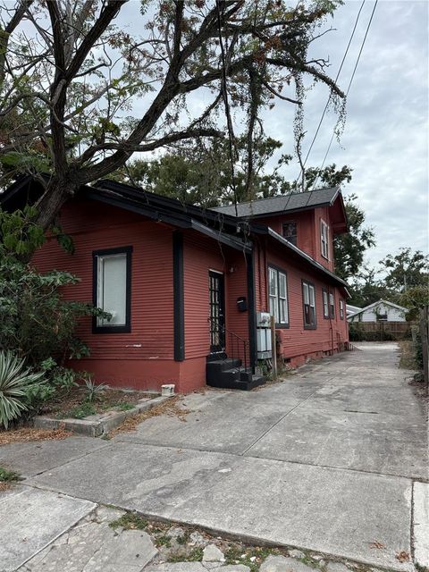 Photo of 2922 N 12th Street, Tampa, FL 33605 (MLS # TB8452776)