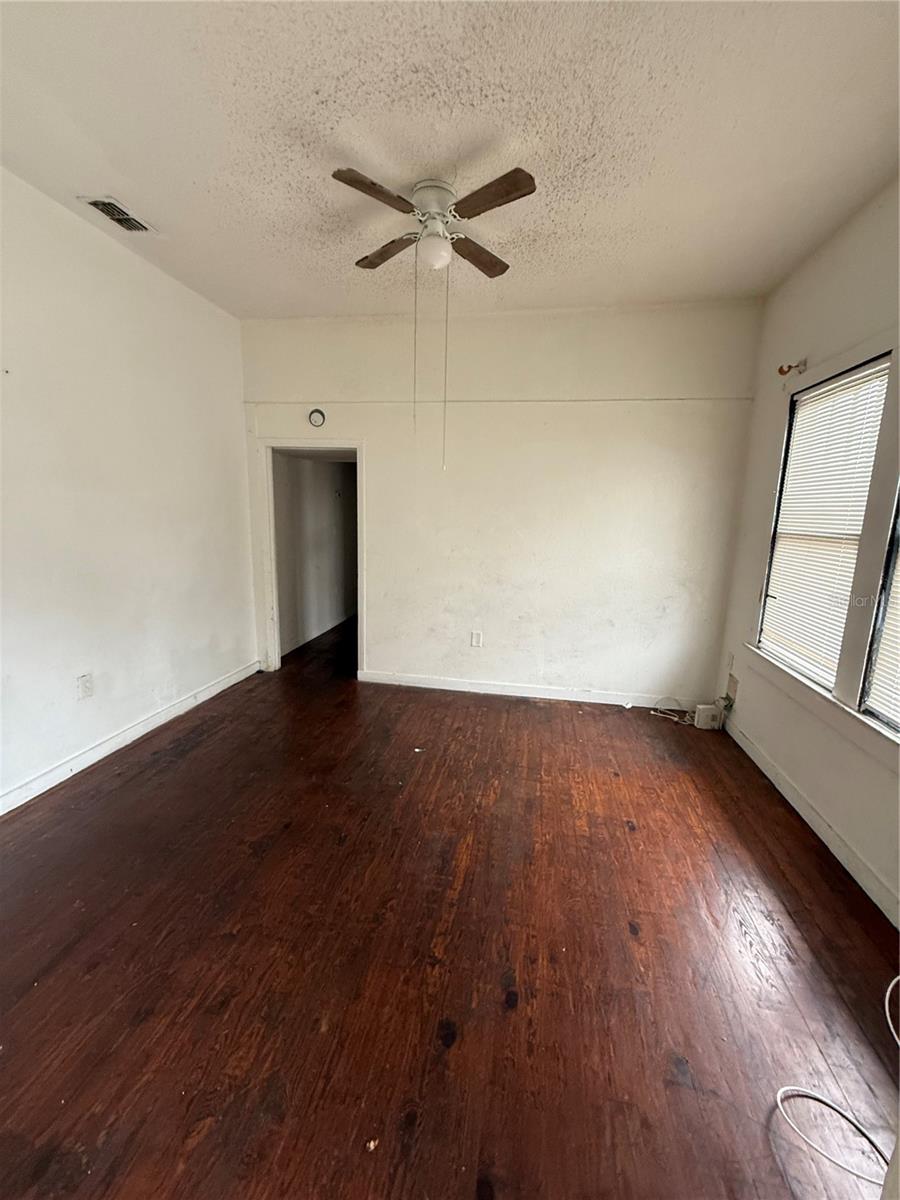 CUSHING - Residential Income