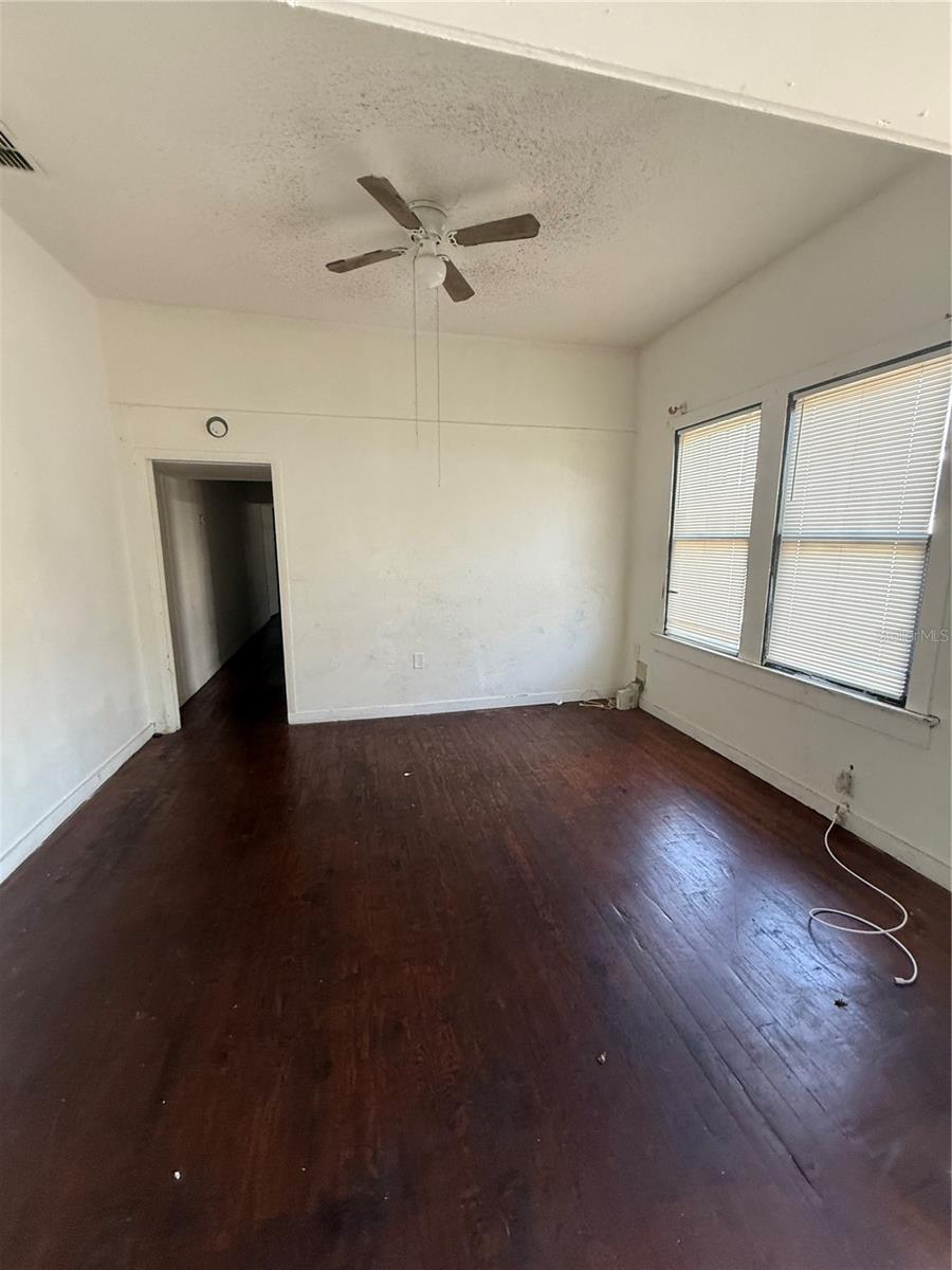 CUSHING - Residential Income