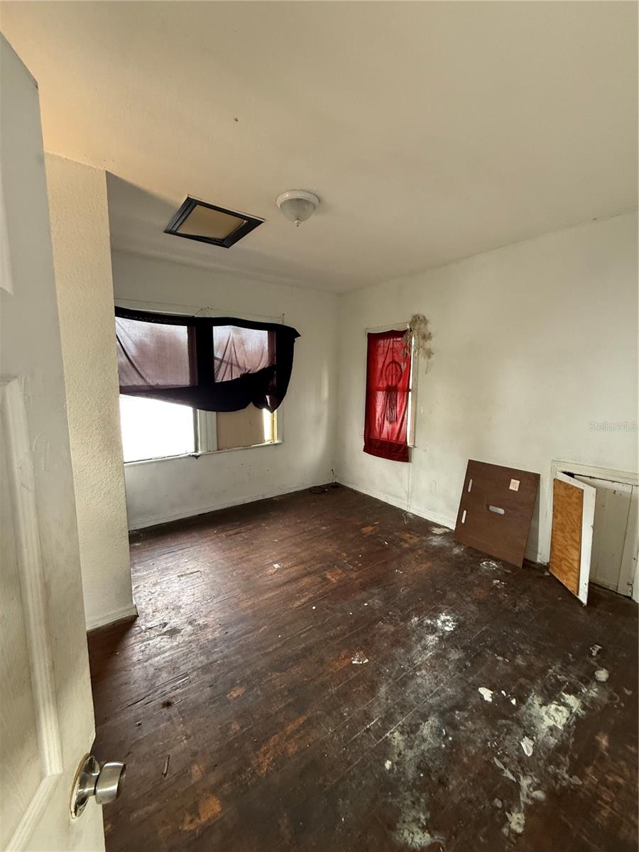 CUSHING - Residential Income