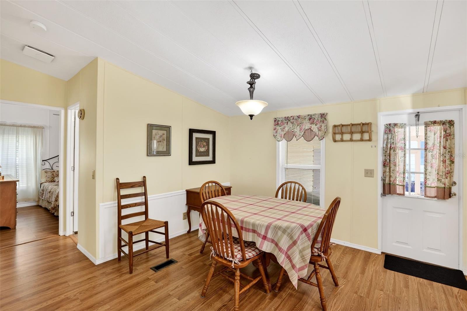 LA CASA MHP CO-OP - Residential