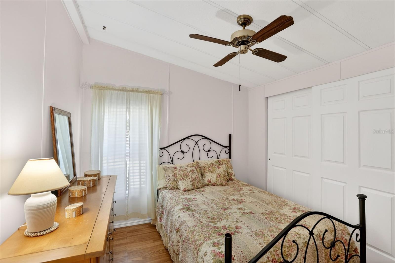 LA CASA MHP CO-OP - Residential