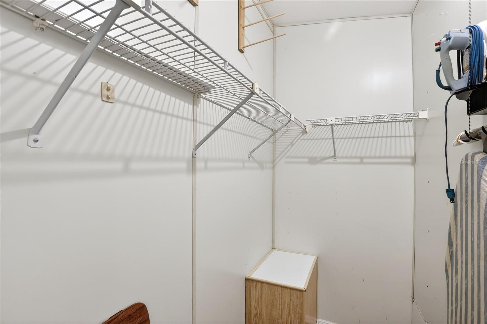 LA CASA MHP CO-OP - Residential