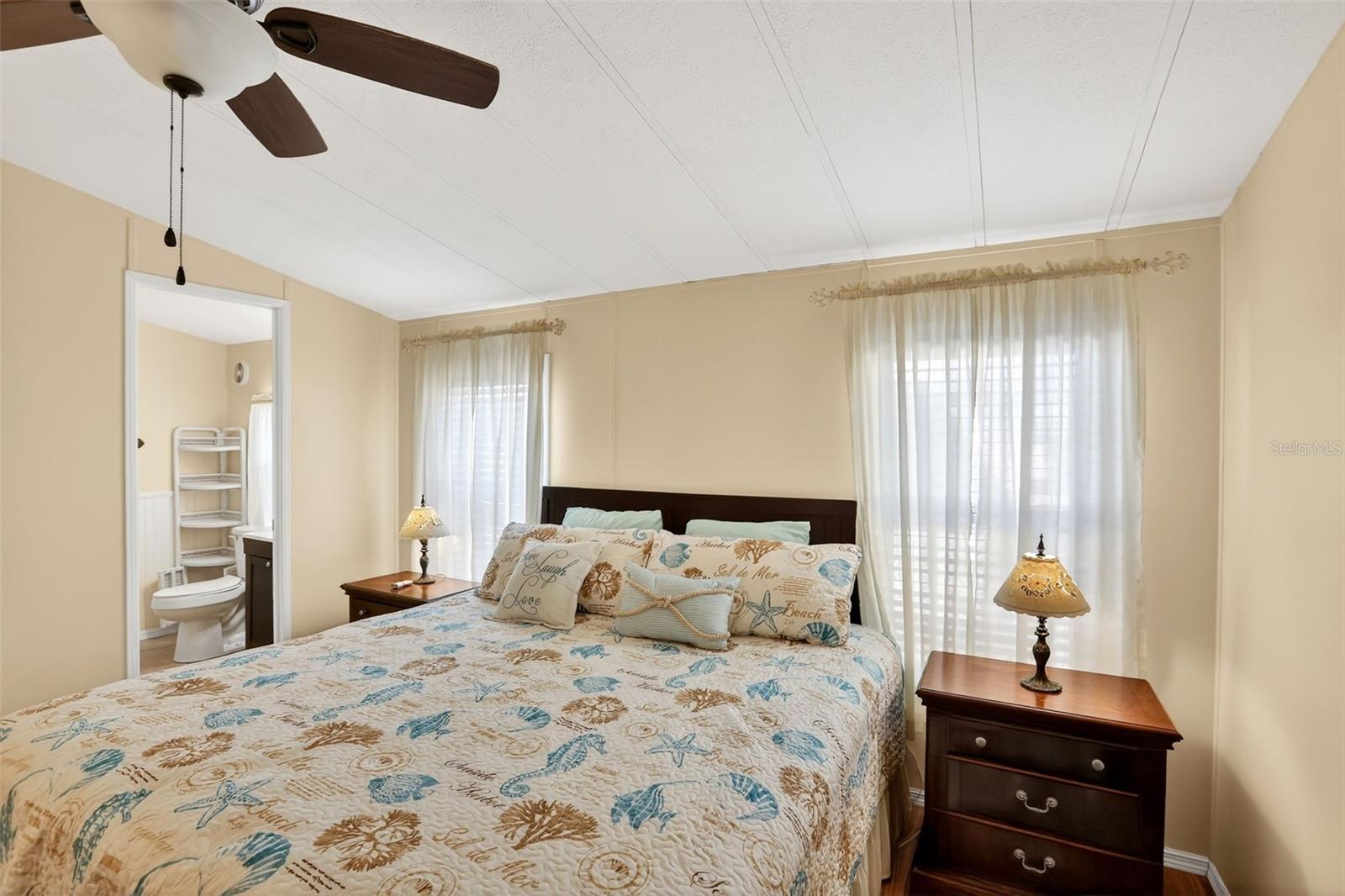 LA CASA MHP CO-OP - Residential