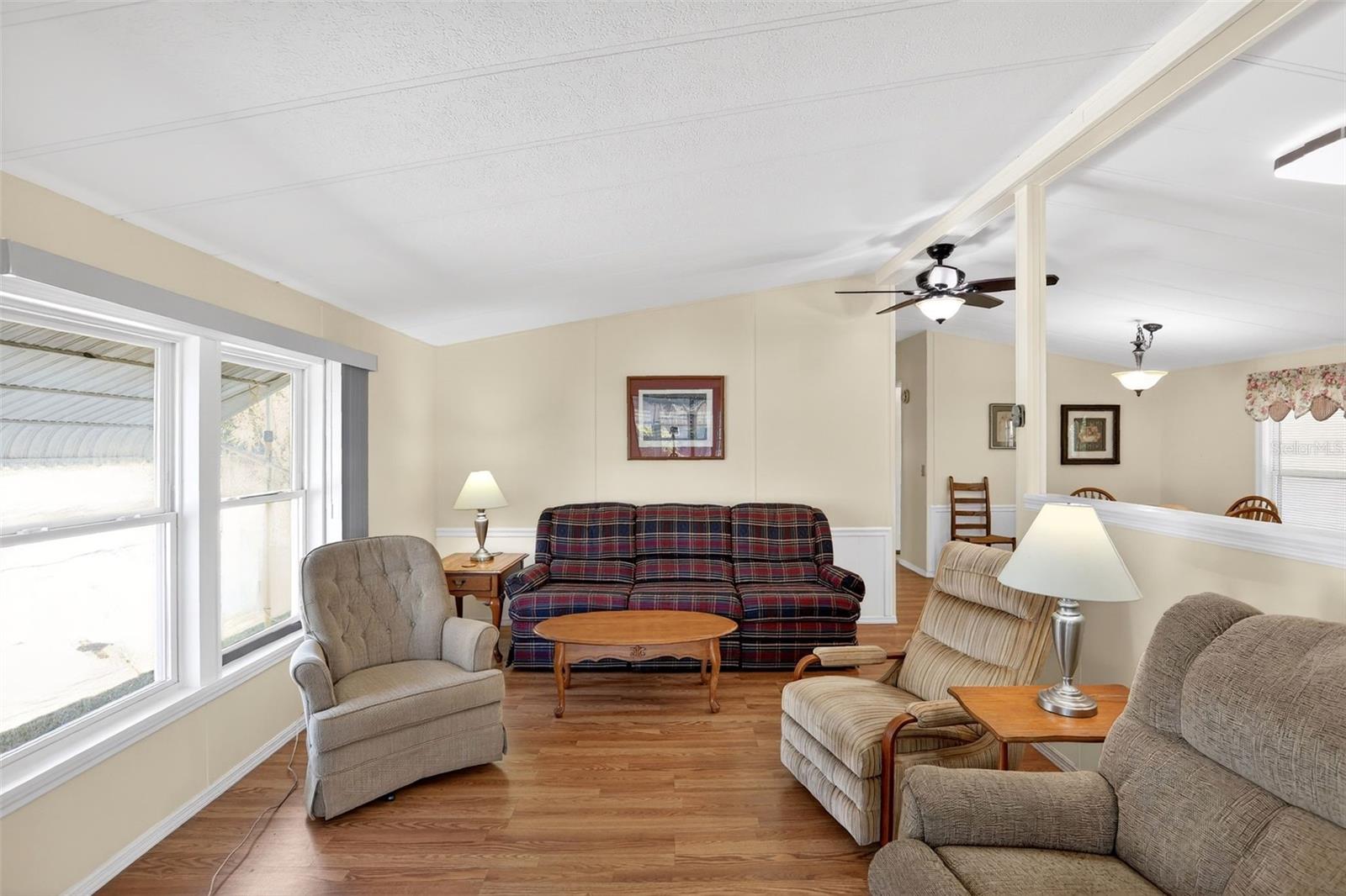 LA CASA MHP CO-OP - Residential