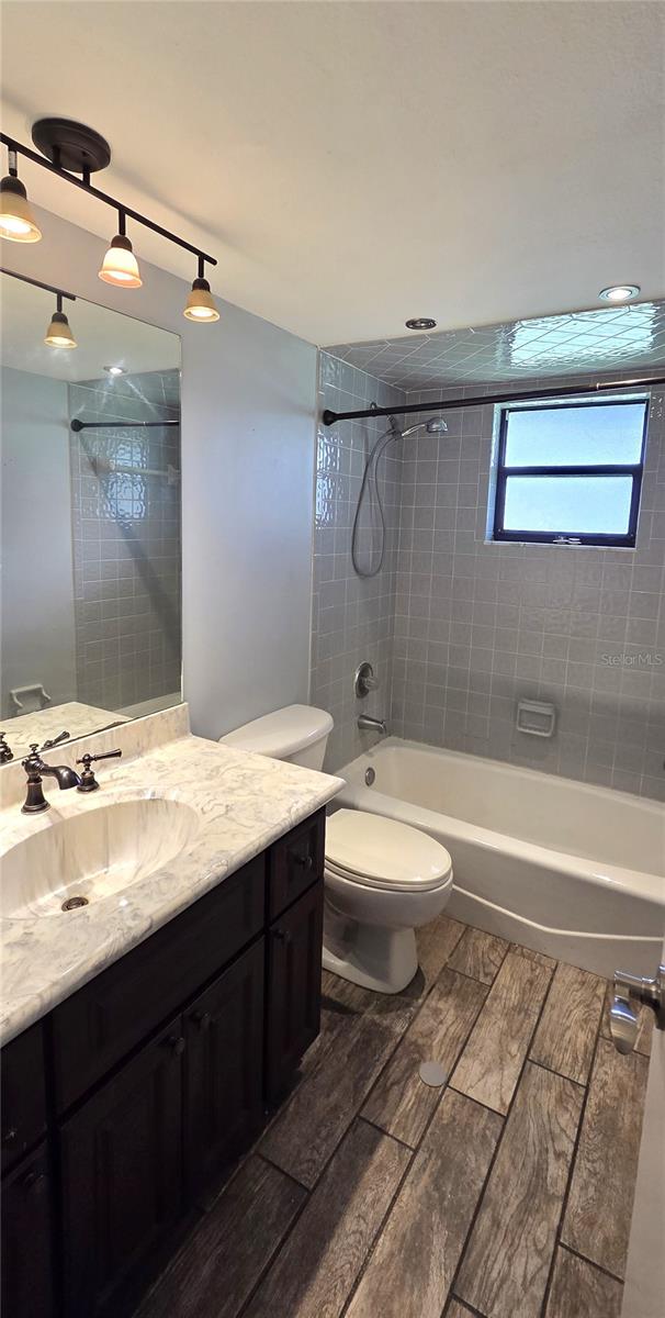 GOLF HAMMOCK - Residential