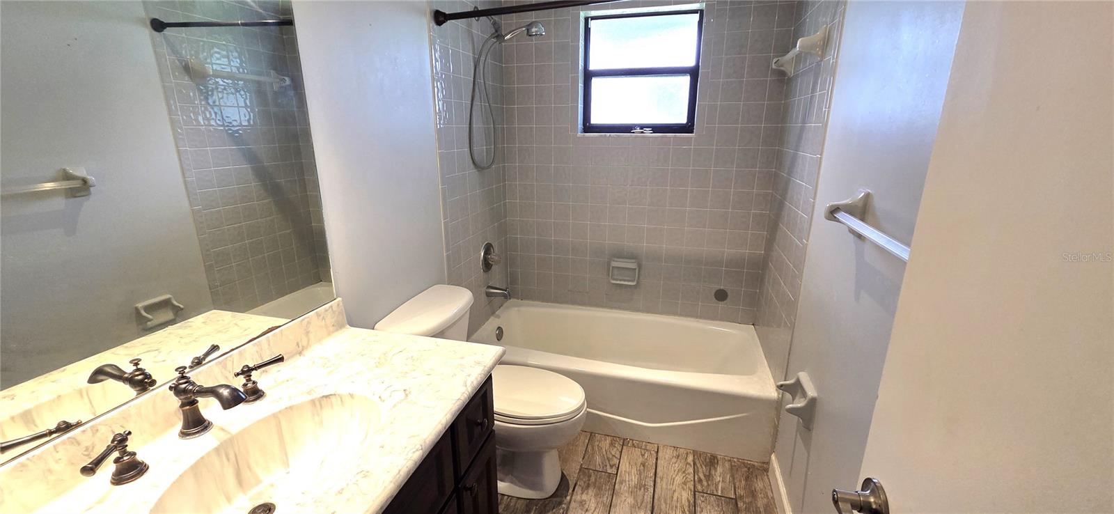 GOLF HAMMOCK - Residential