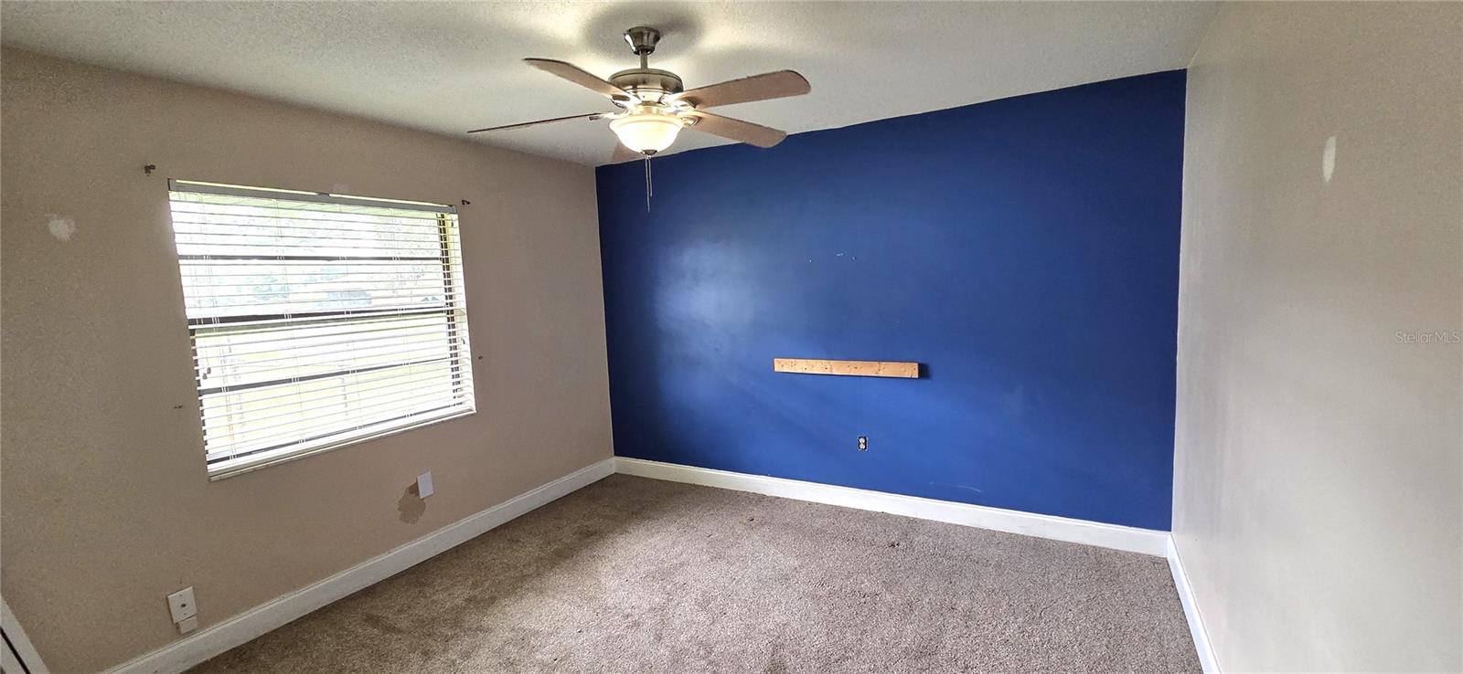 GOLF HAMMOCK - Residential