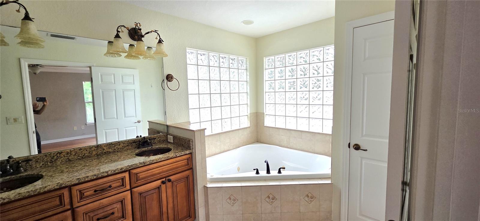 GOLF HAMMOCK - Residential