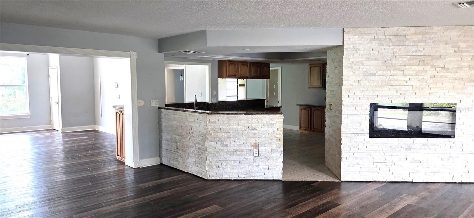 GOLF HAMMOCK - Residential