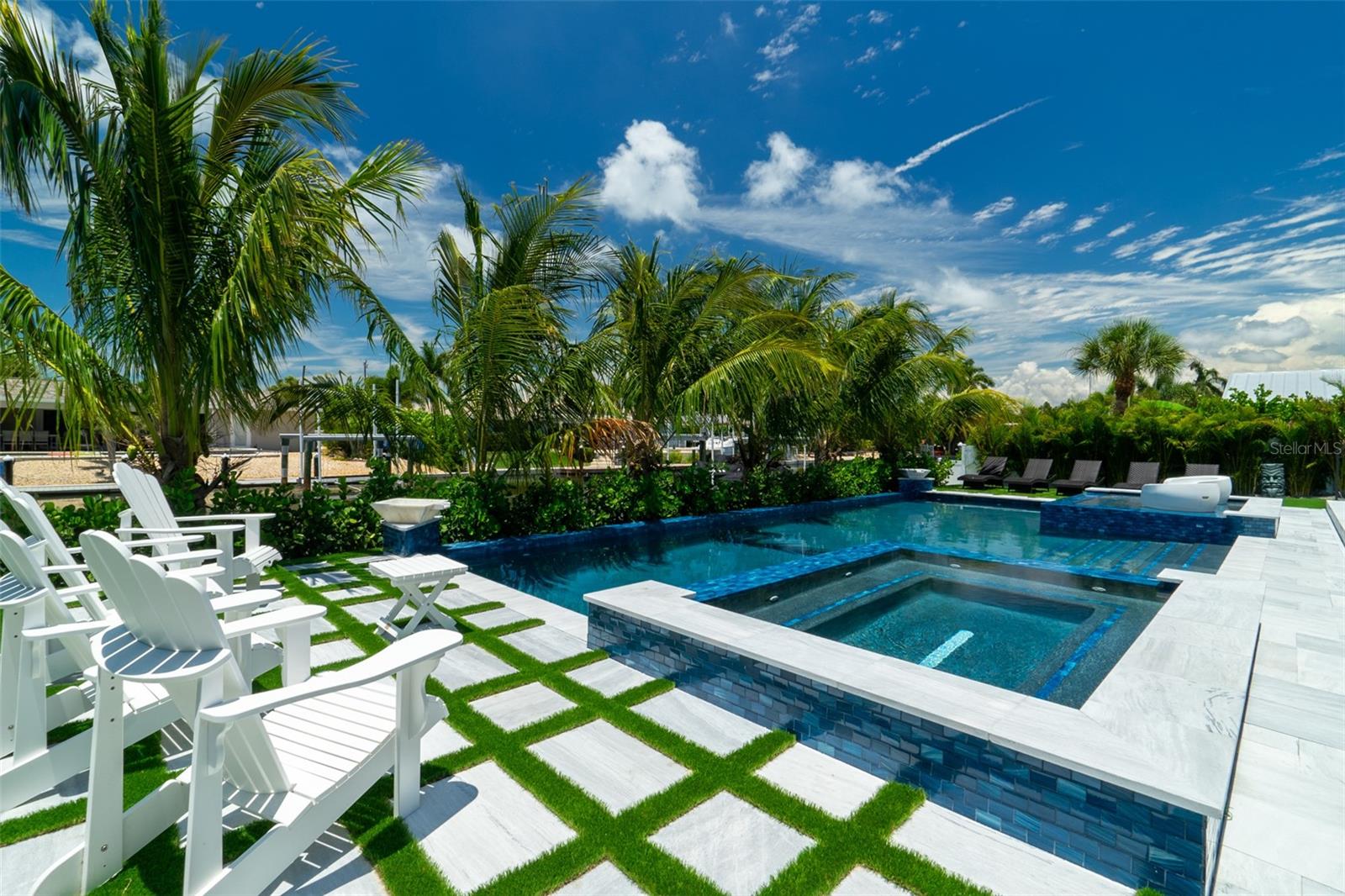 KEY ROYALE 9TH ADD - Residential