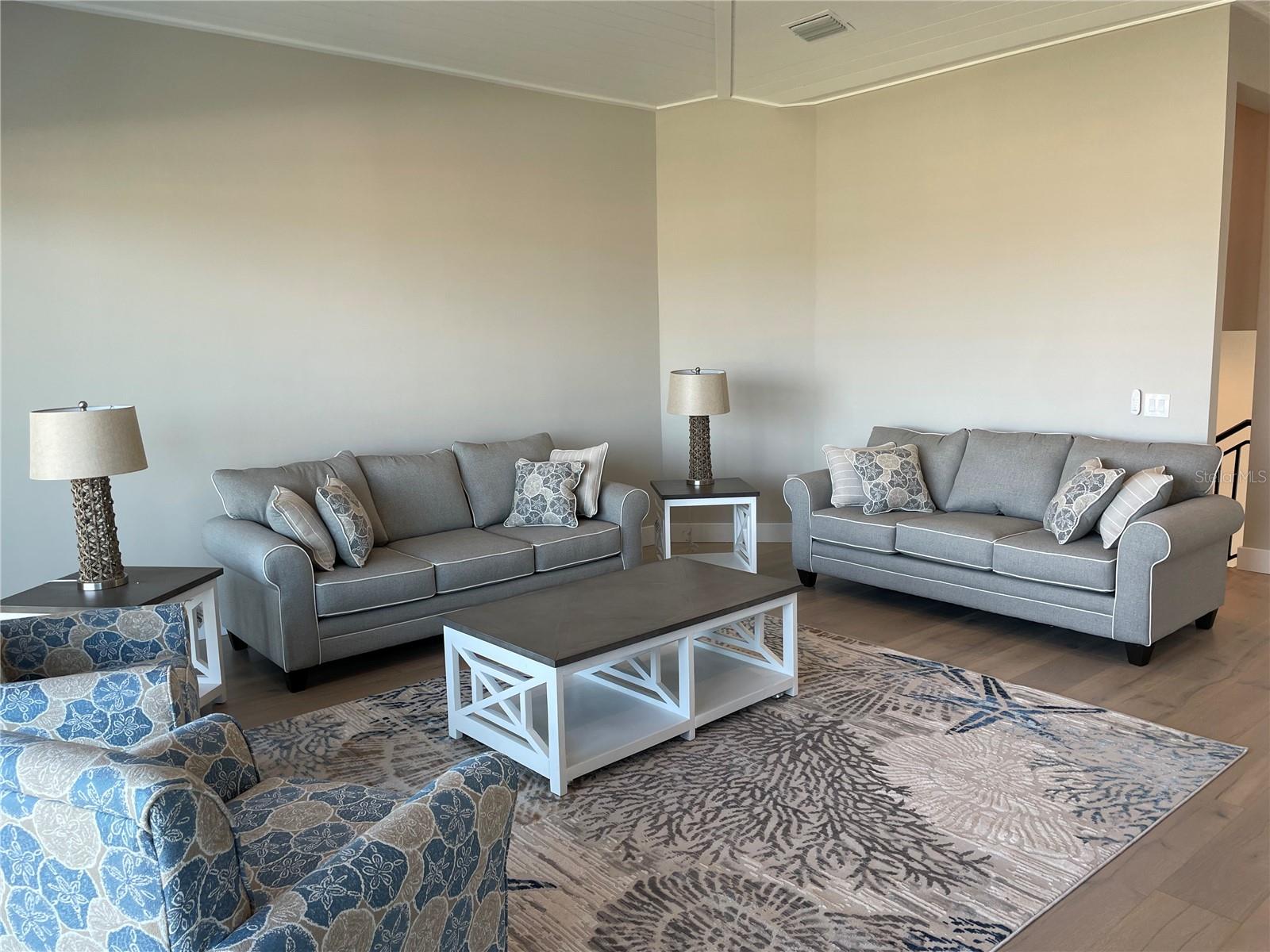 KEY ROYALE 9TH ADD - Residential