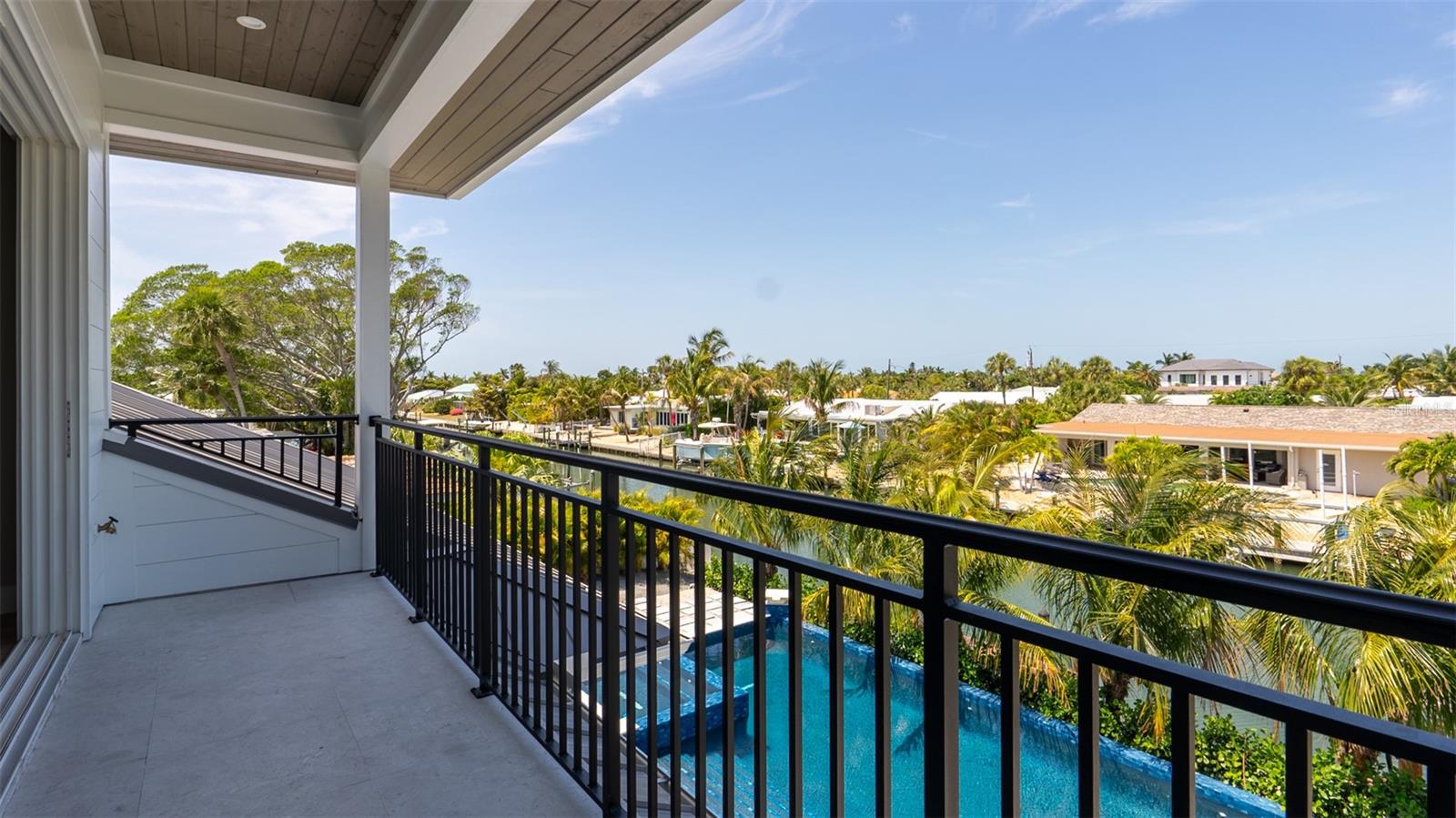 KEY ROYALE 9TH ADD - Residential