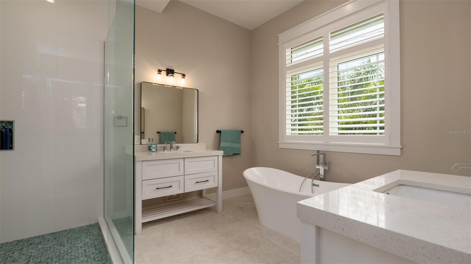 KEY ROYALE 9TH ADD - Residential