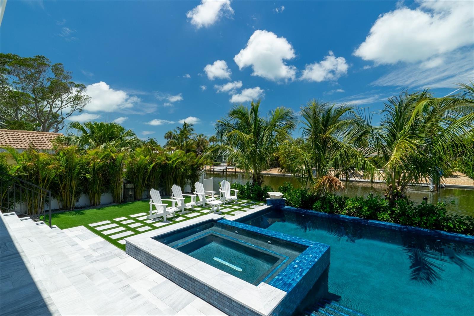 KEY ROYALE 9TH ADD - Residential