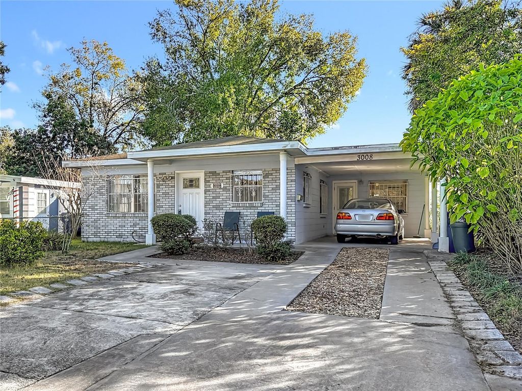Photo of 3008 W Powhatan Avenue, Tampa, FL 33614 (MLS # TB8461459)