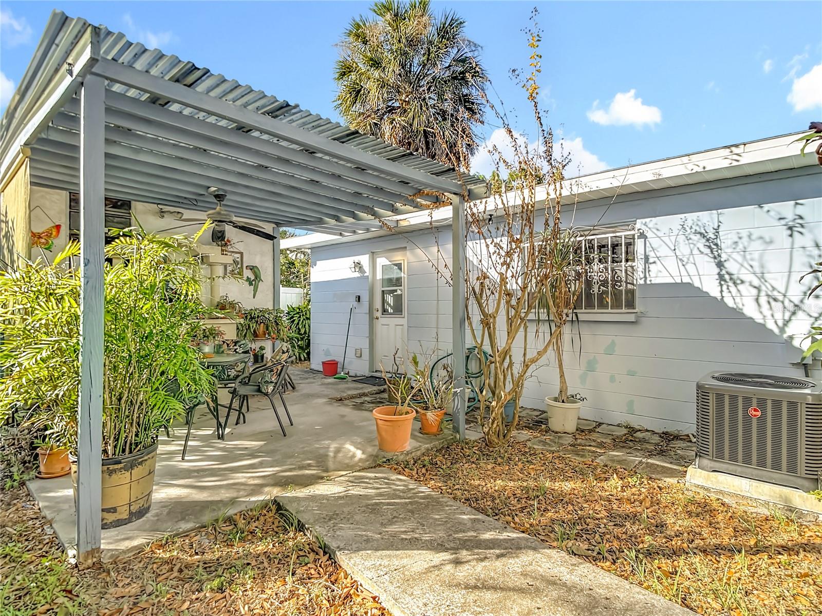 ROSEMONT VILLA - Residential