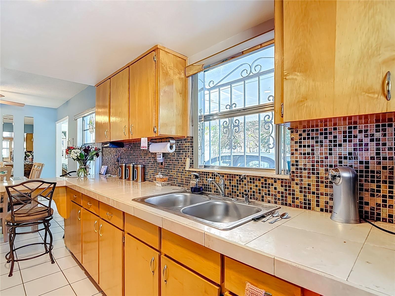 ROSEMONT VILLA - Residential