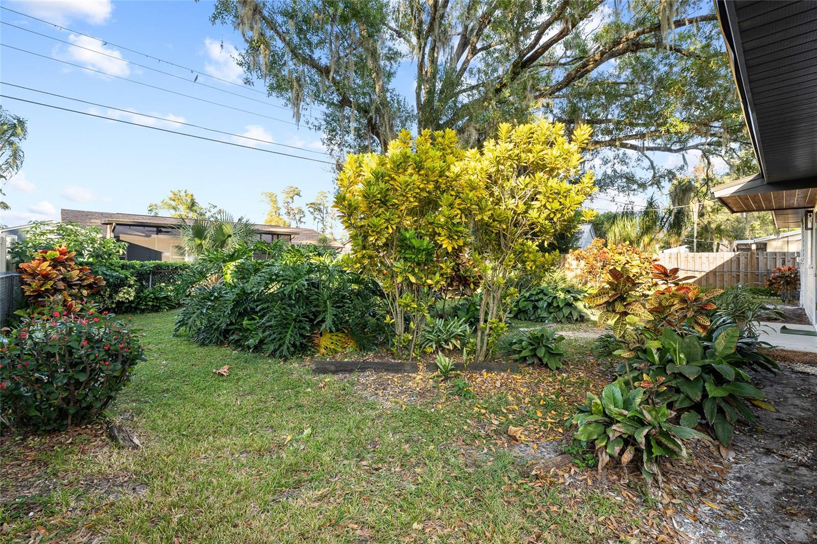 SUNLAKE PARK UNIT 1 - Residential