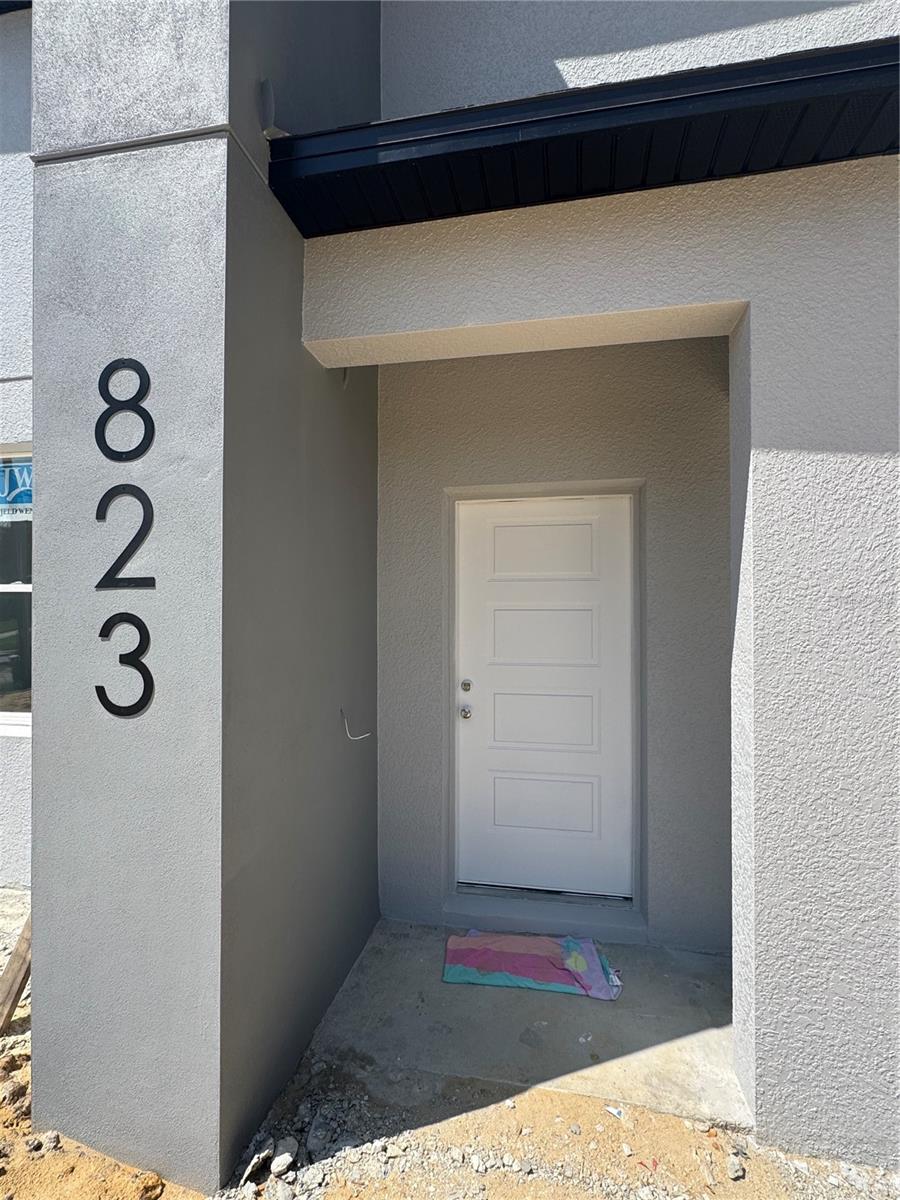 823 MAGNOLIA AVENUE