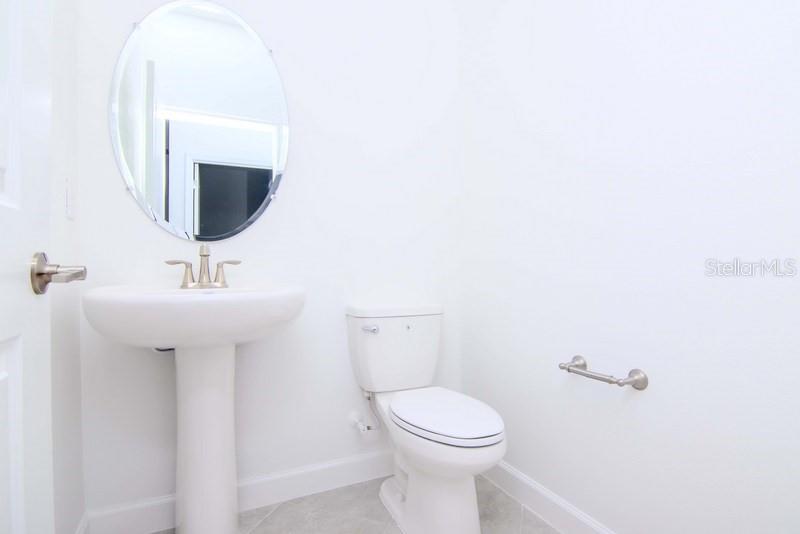 BRYANT SQUARE - Residential Lease