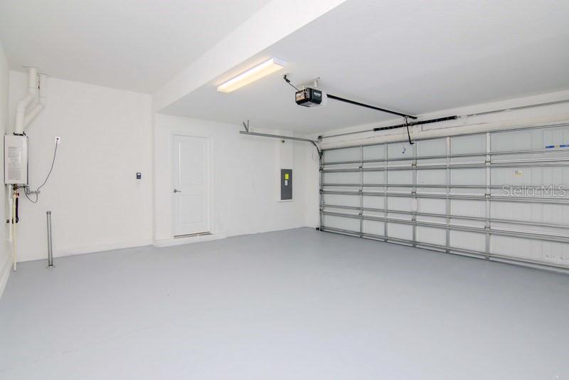 BRYANT SQUARE - Residential Lease