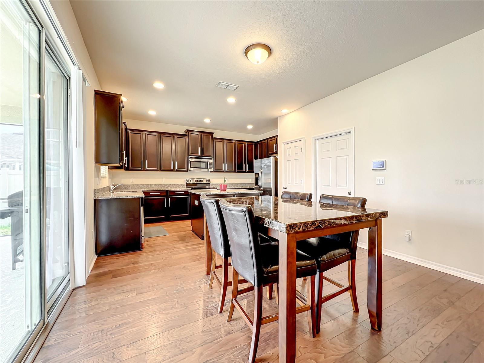 ENCLAVE AT ALOMA - Residential