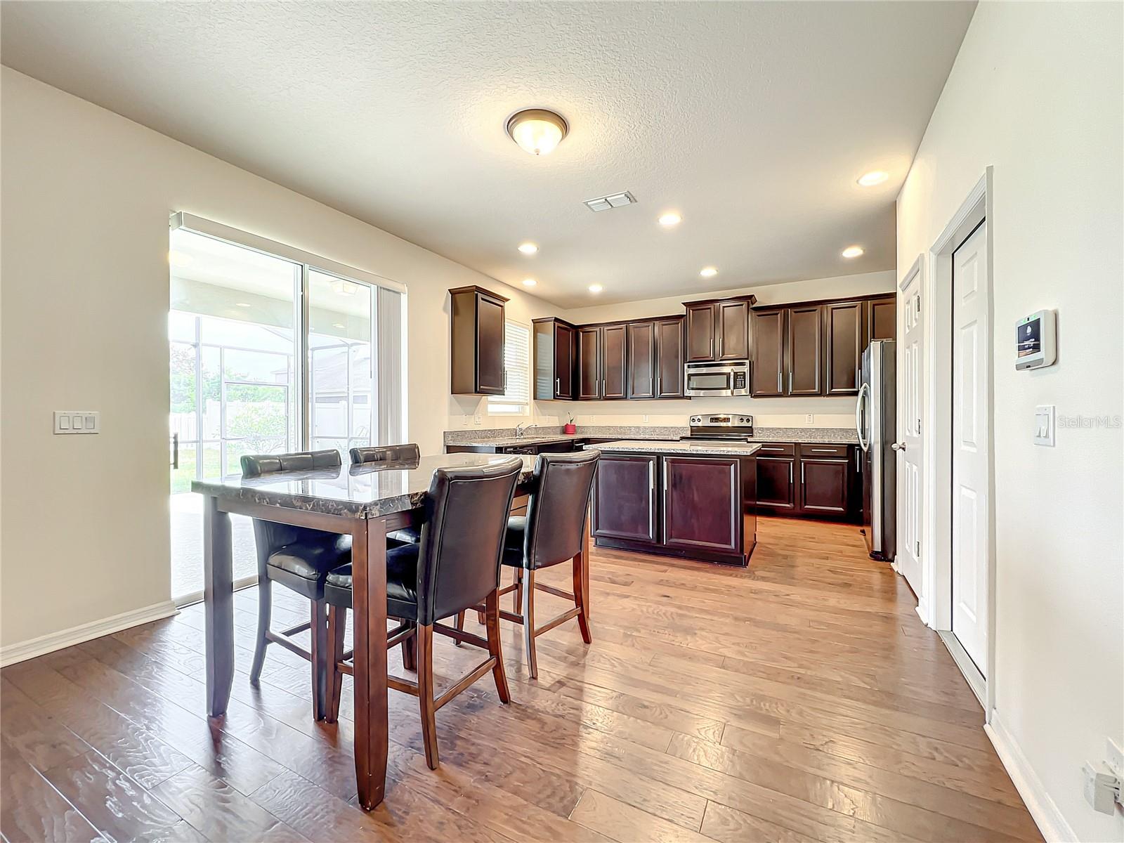 ENCLAVE AT ALOMA - Residential