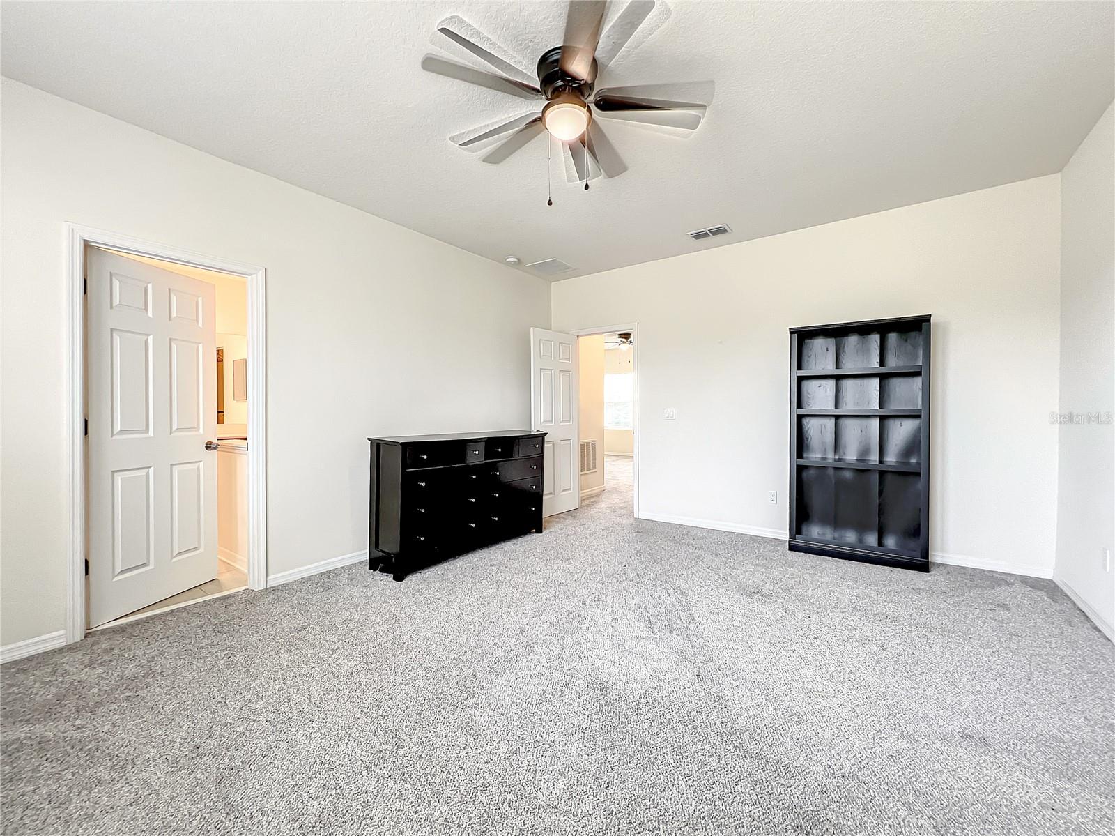 ENCLAVE AT ALOMA - Residential