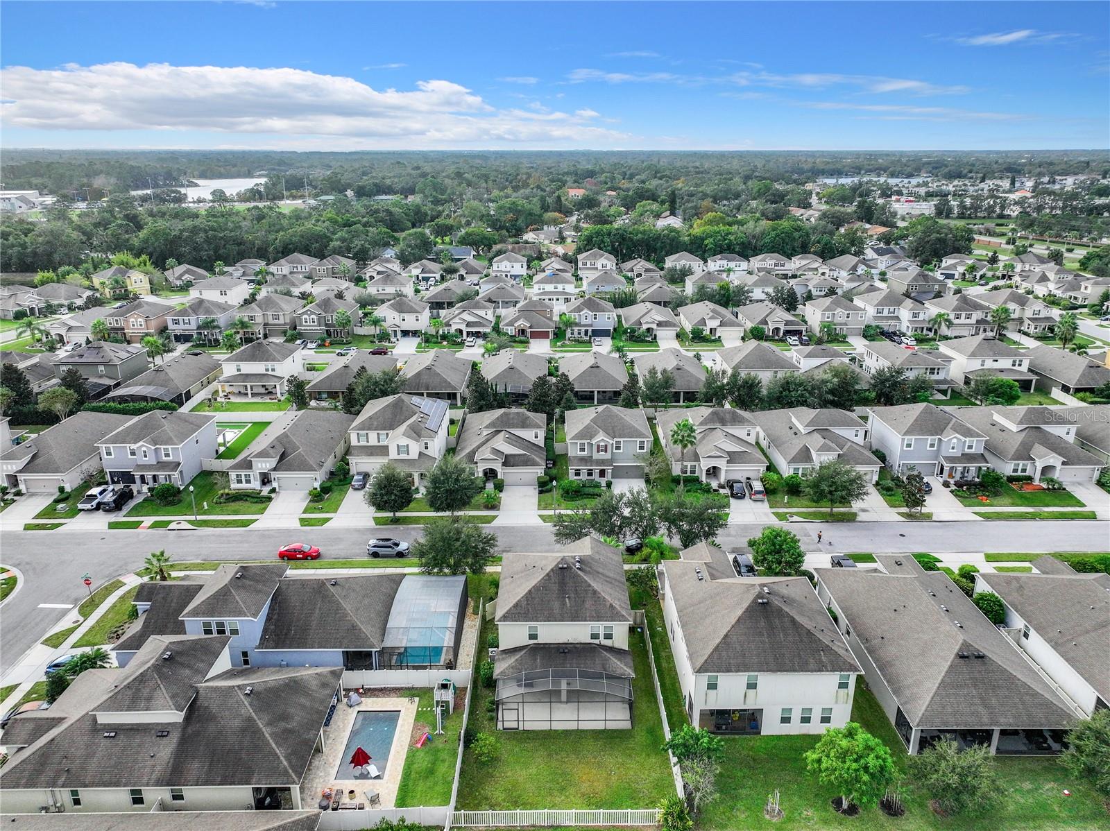 ENCLAVE AT ALOMA - Residential