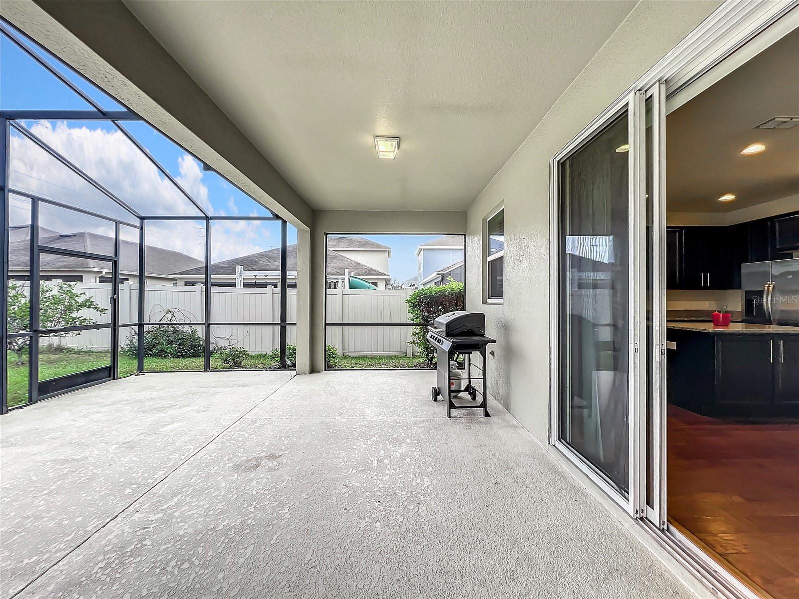 ENCLAVE AT ALOMA - Residential