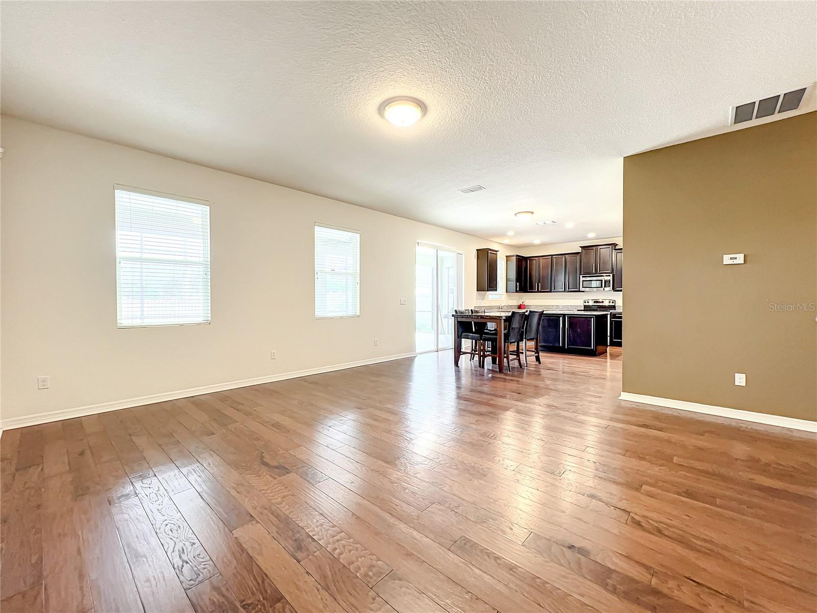 ENCLAVE AT ALOMA - Residential