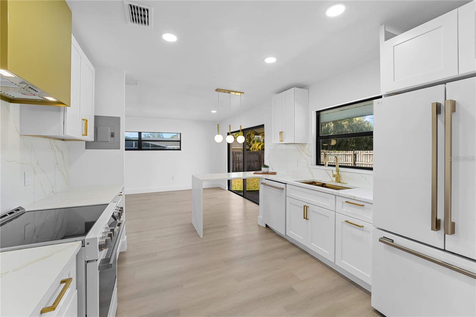 KENILWORTH SHORES SEC 04 - Residential Lease