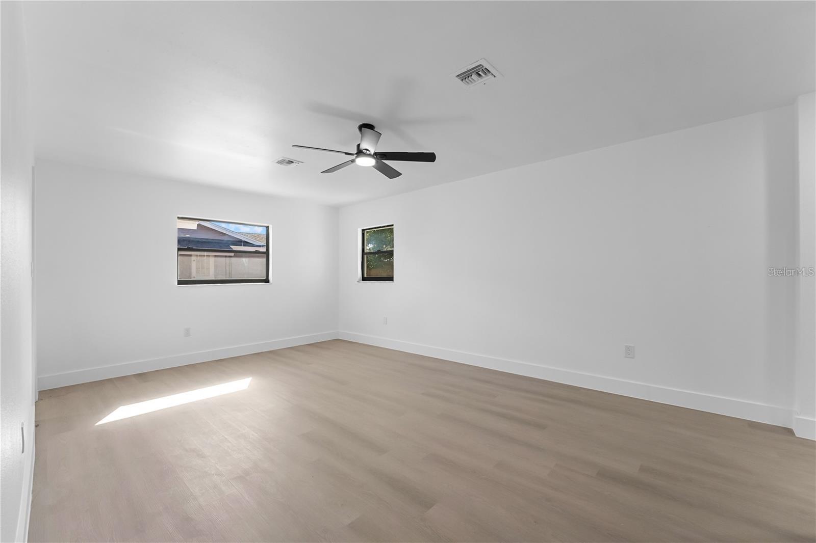 KENILWORTH SHORES SEC 04 - Residential Lease