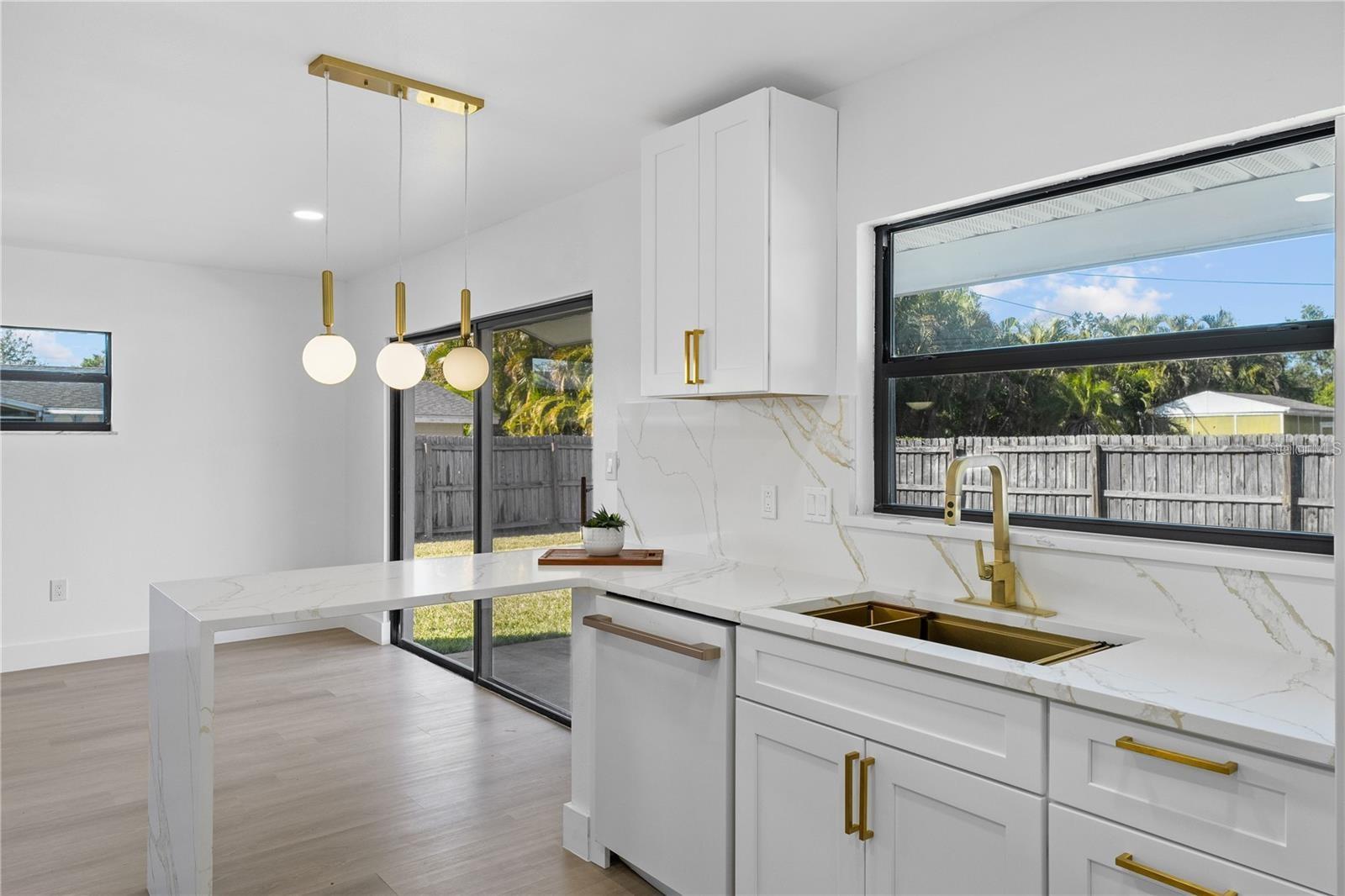 KENILWORTH SHORES SEC 04 - Residential Lease