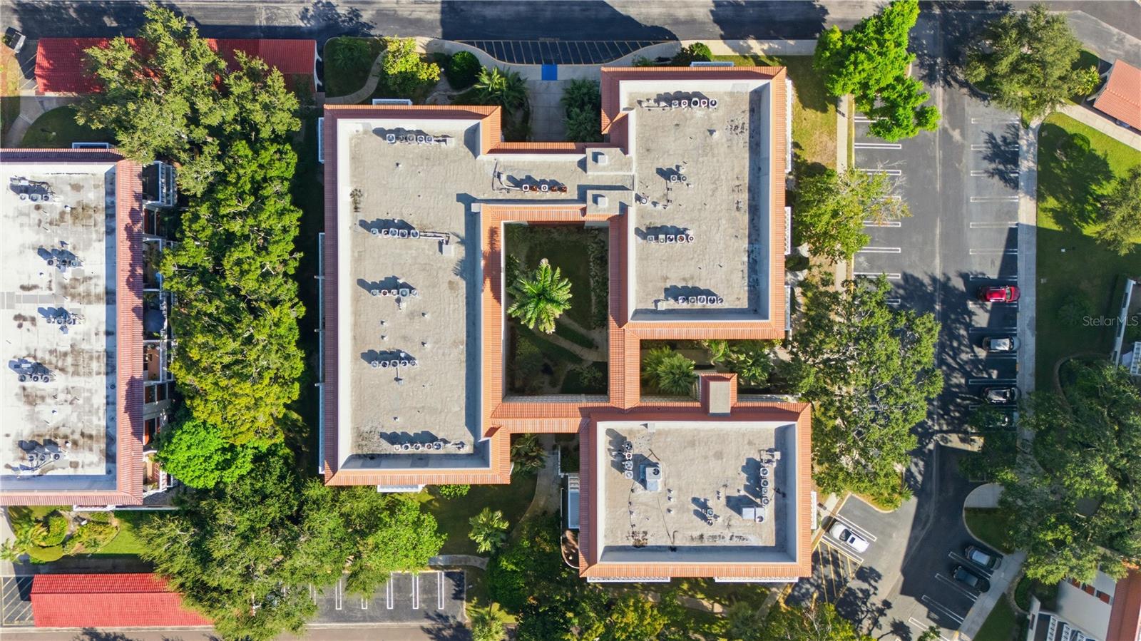 SEVILLE CONDO 11 - Residential