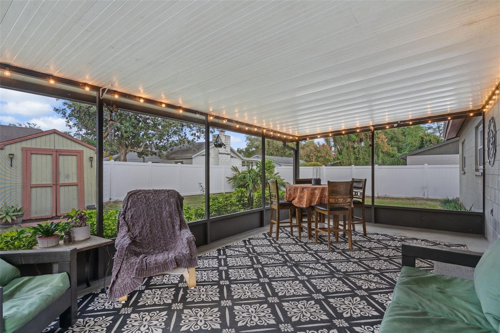 LAZY LANE ESTATES - Residential