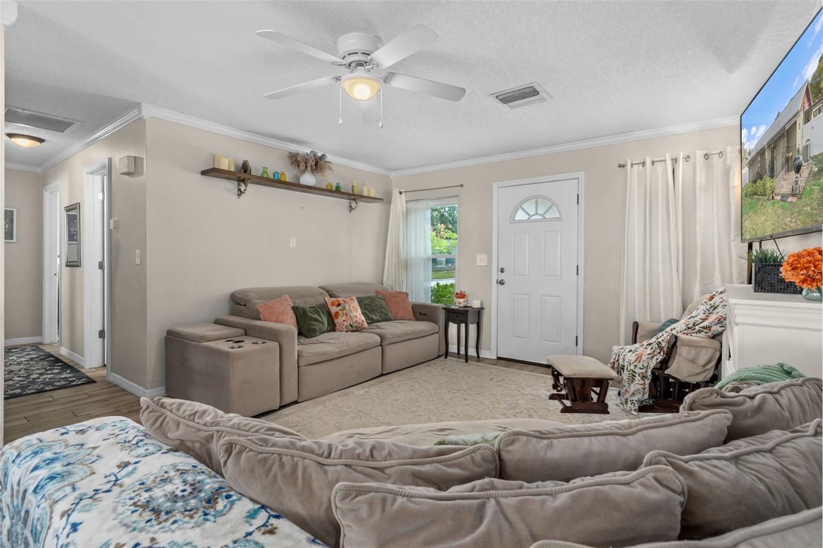 LAZY LANE ESTATES - Residential