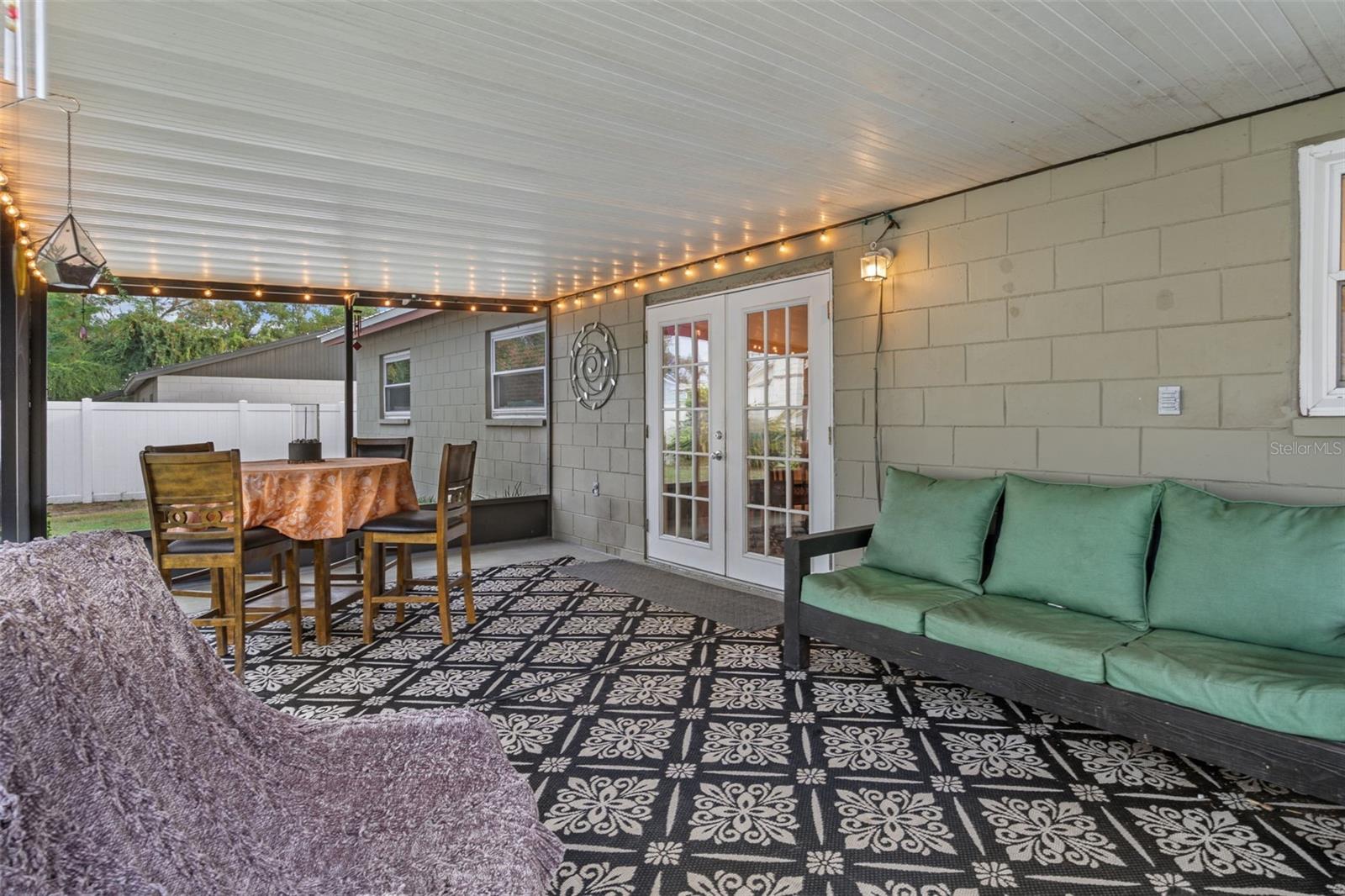 LAZY LANE ESTATES - Residential