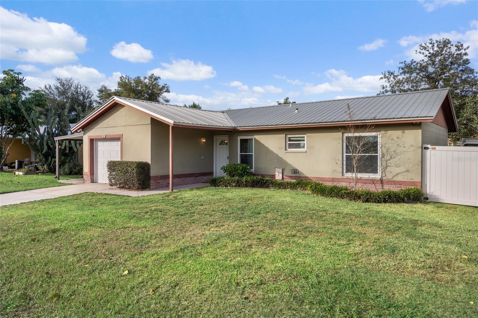 LAZY LANE ESTATES - Residential