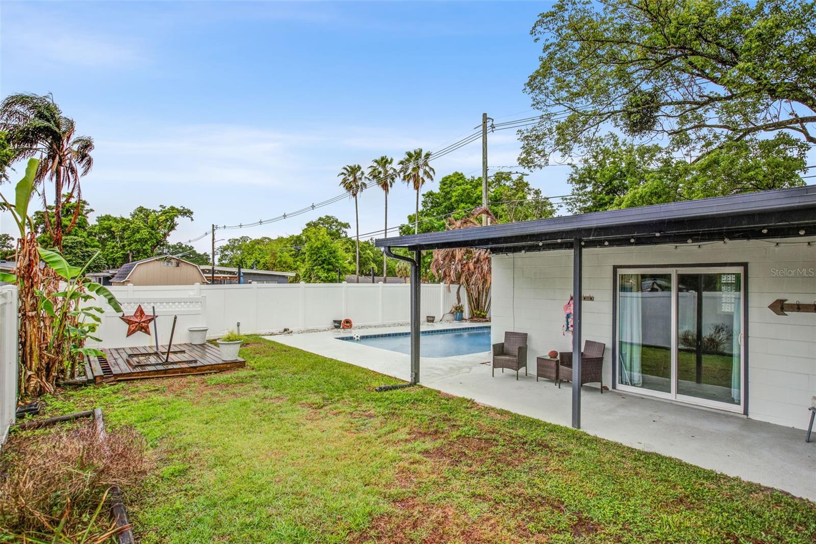 ROBINSON OAKS - Residential