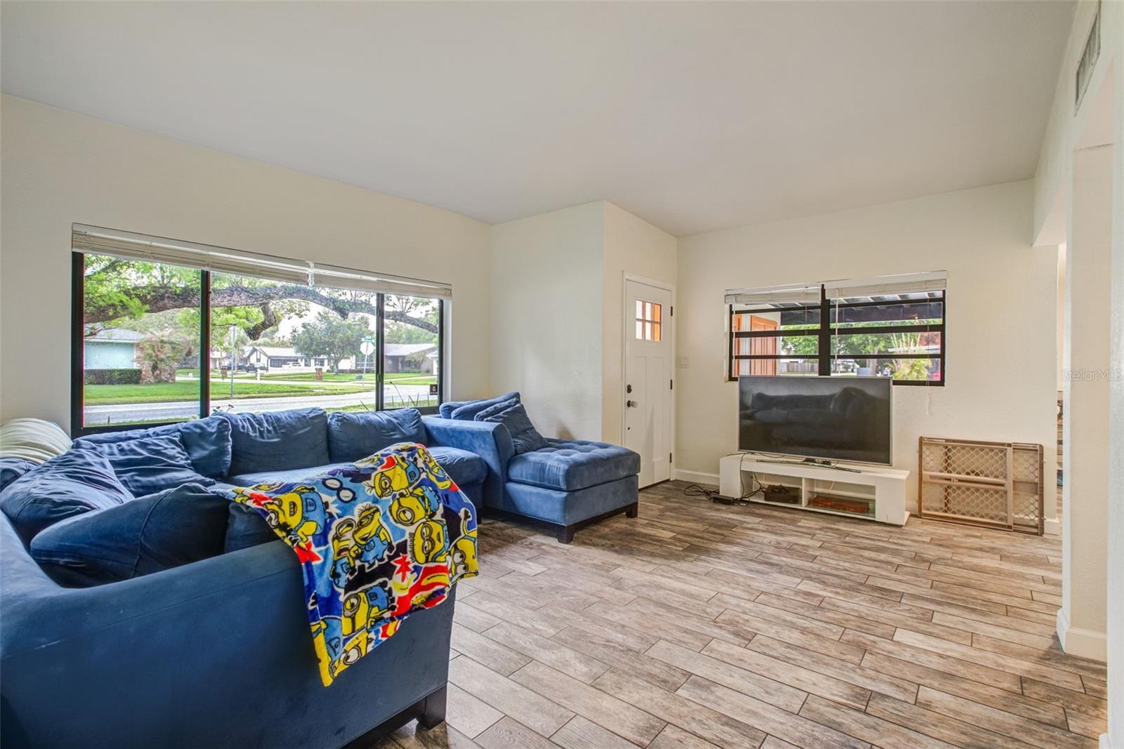 ROBINSON OAKS - Residential