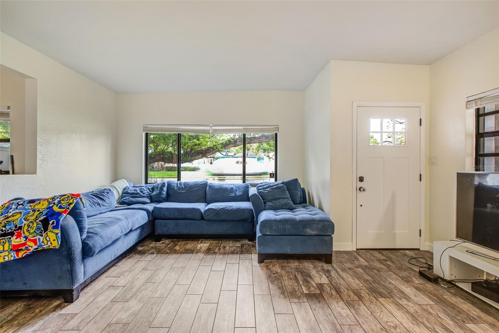 ROBINSON OAKS - Residential