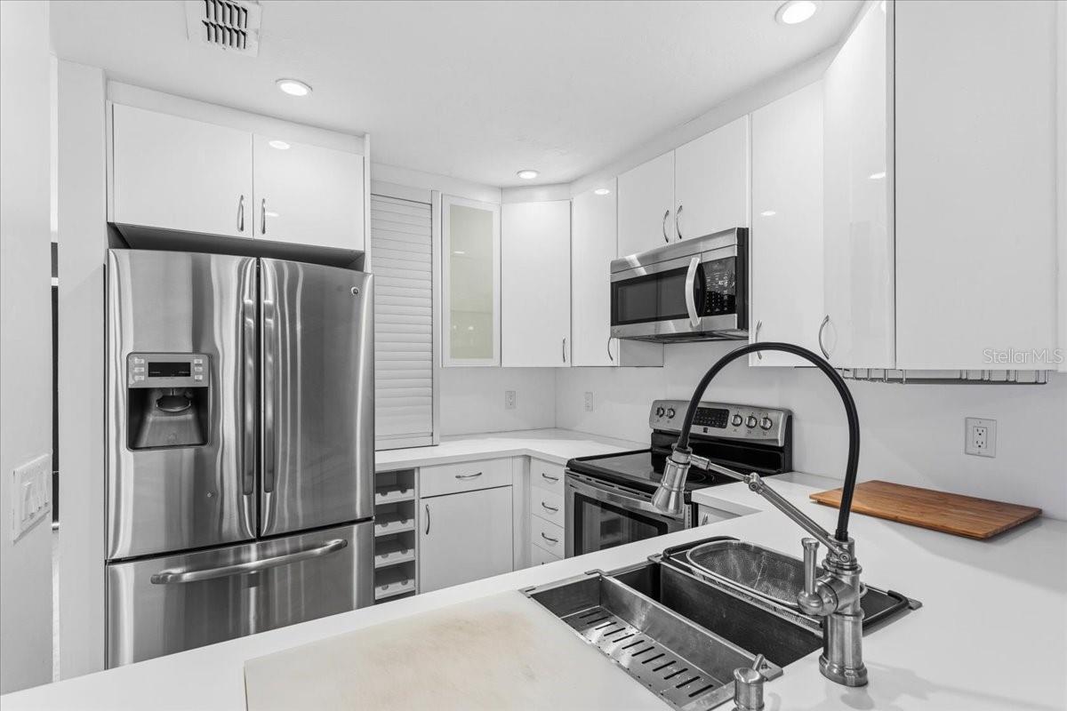 2735 SW 35TH PLACE 1902