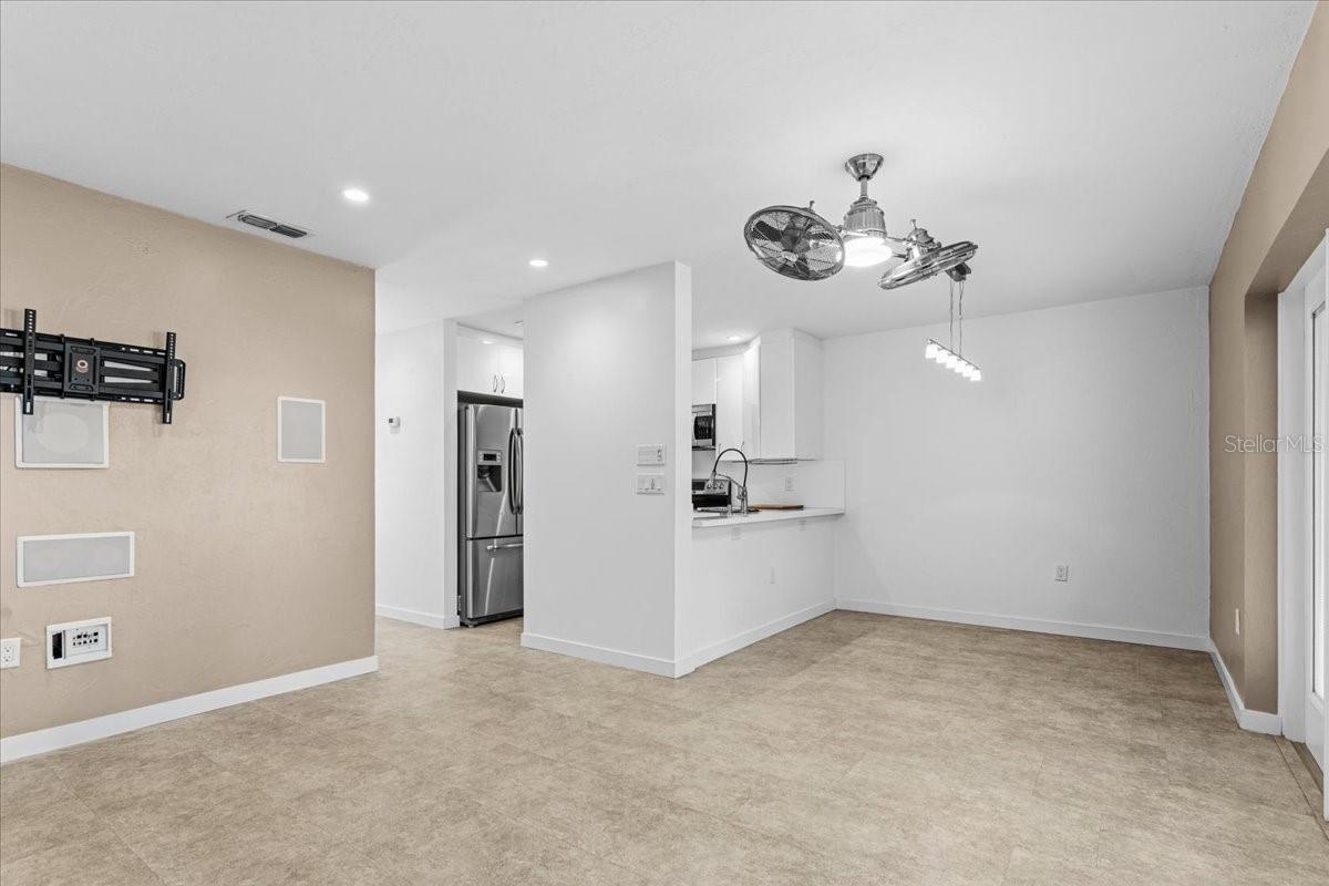 2735 SW 35TH PLACE 1902