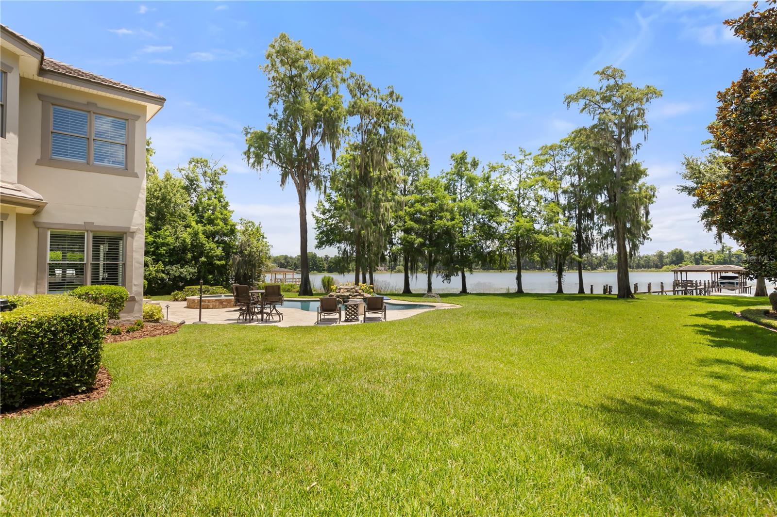 5115 CRANES POINT COURT