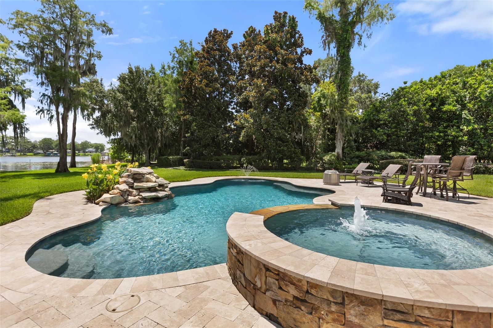 5115 CRANES POINT COURT